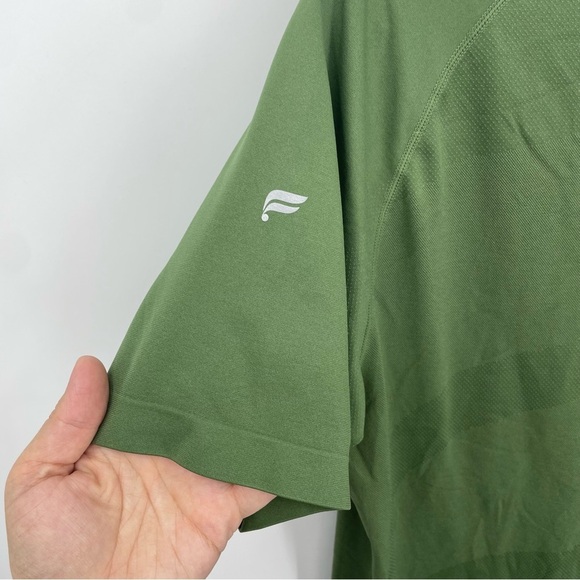 Fabletics Men's Green Short Sleeve Crew Neck The Training Day Tee Size L - Picture 3 of 6